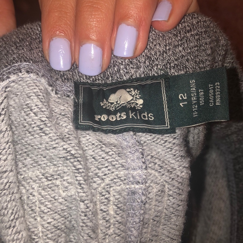 Roots sweatpants Tag